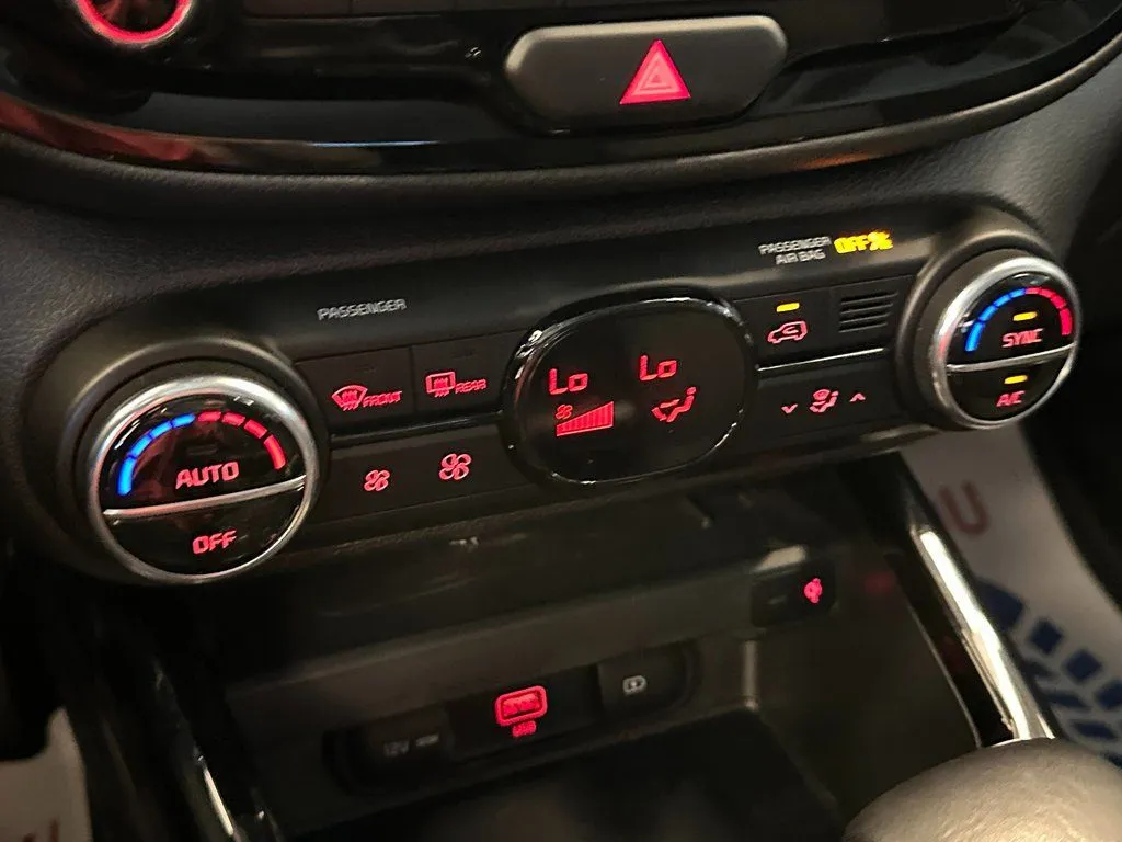 2022 Kia Soul GT-Line - Photo 14