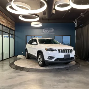 White 2019 Jeep Cherokee Latitude Plus for sale in Kaysville, UT