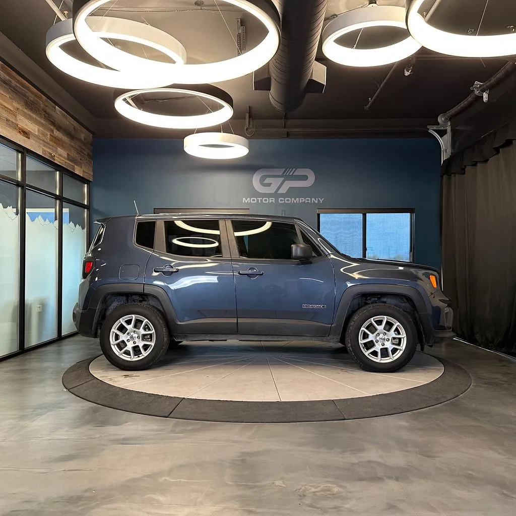 Jeep Renegade photo 2