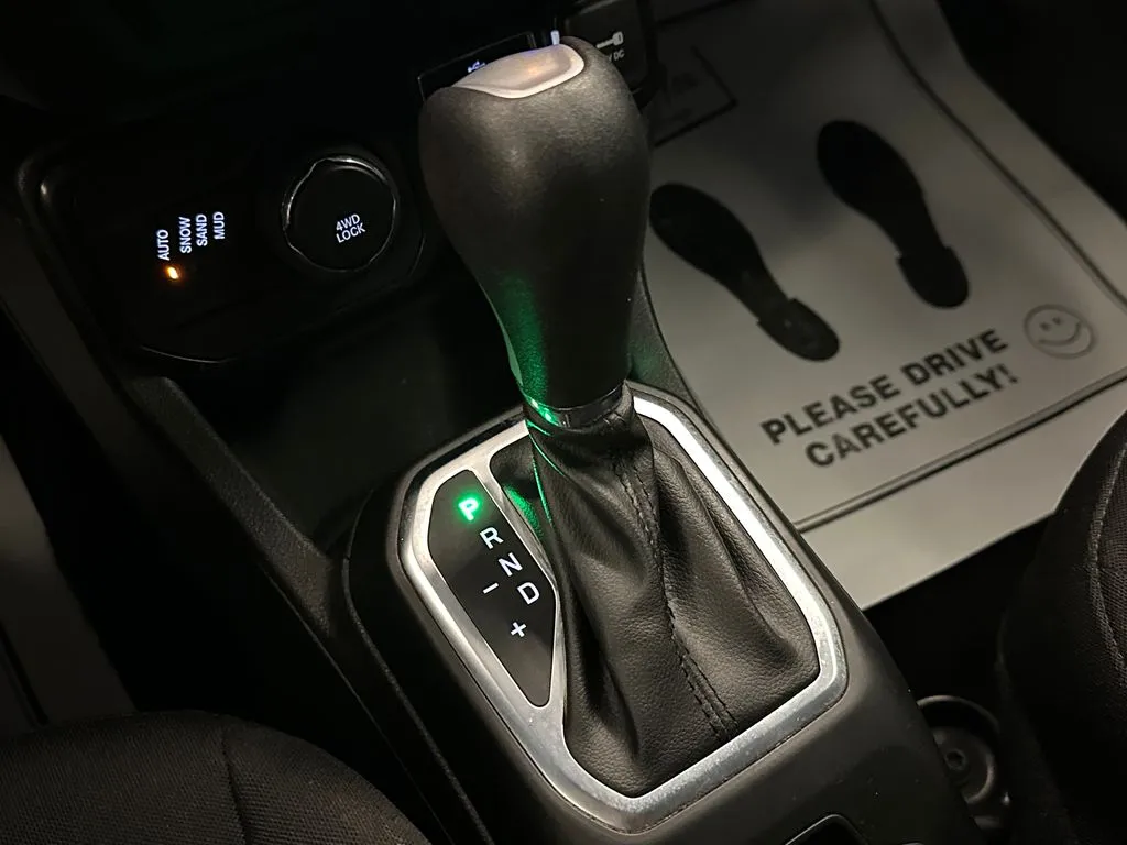 Jeep Renegade photo 15