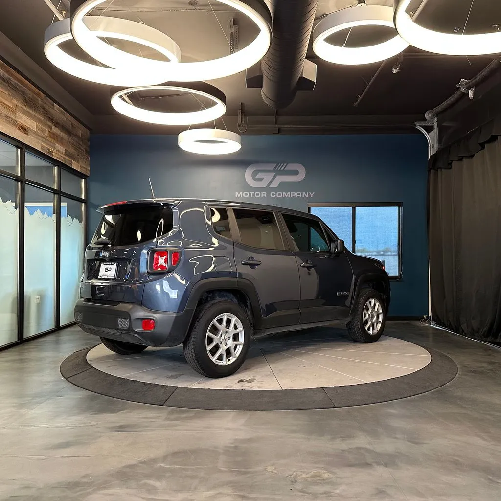Jeep Renegade photo 3