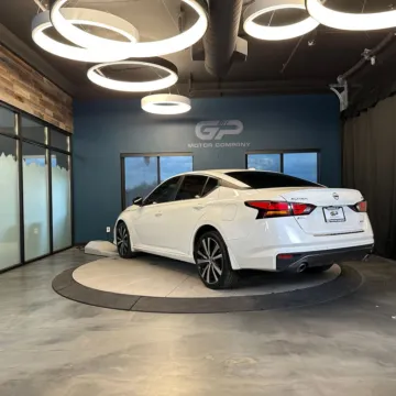 More photos of 2022 Nissan Altima 2.5 SR at GP Motor Company, UT