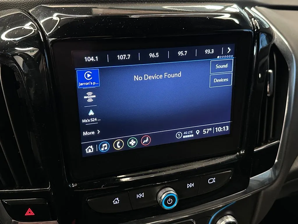 Chevrolet Traverse photo 12