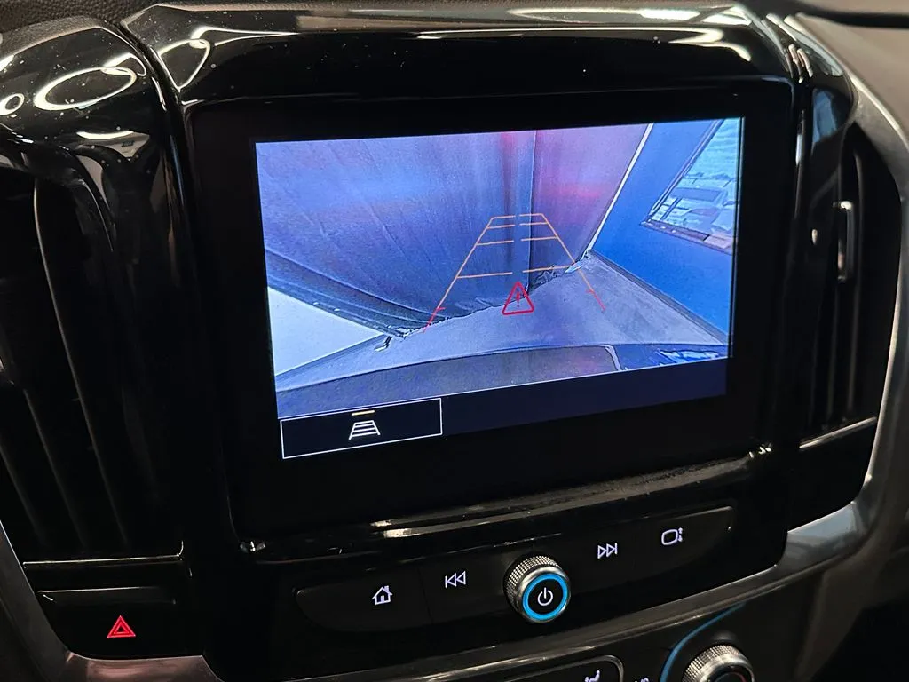 Chevrolet Traverse photo 13