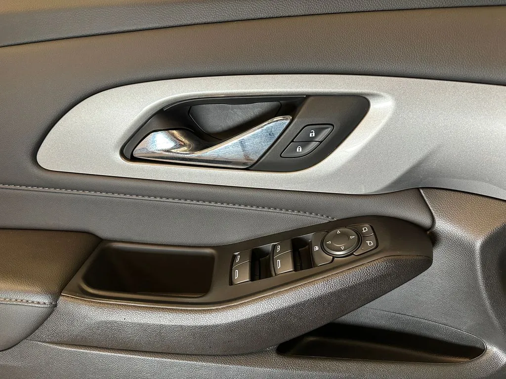 Chevrolet Traverse photo 18