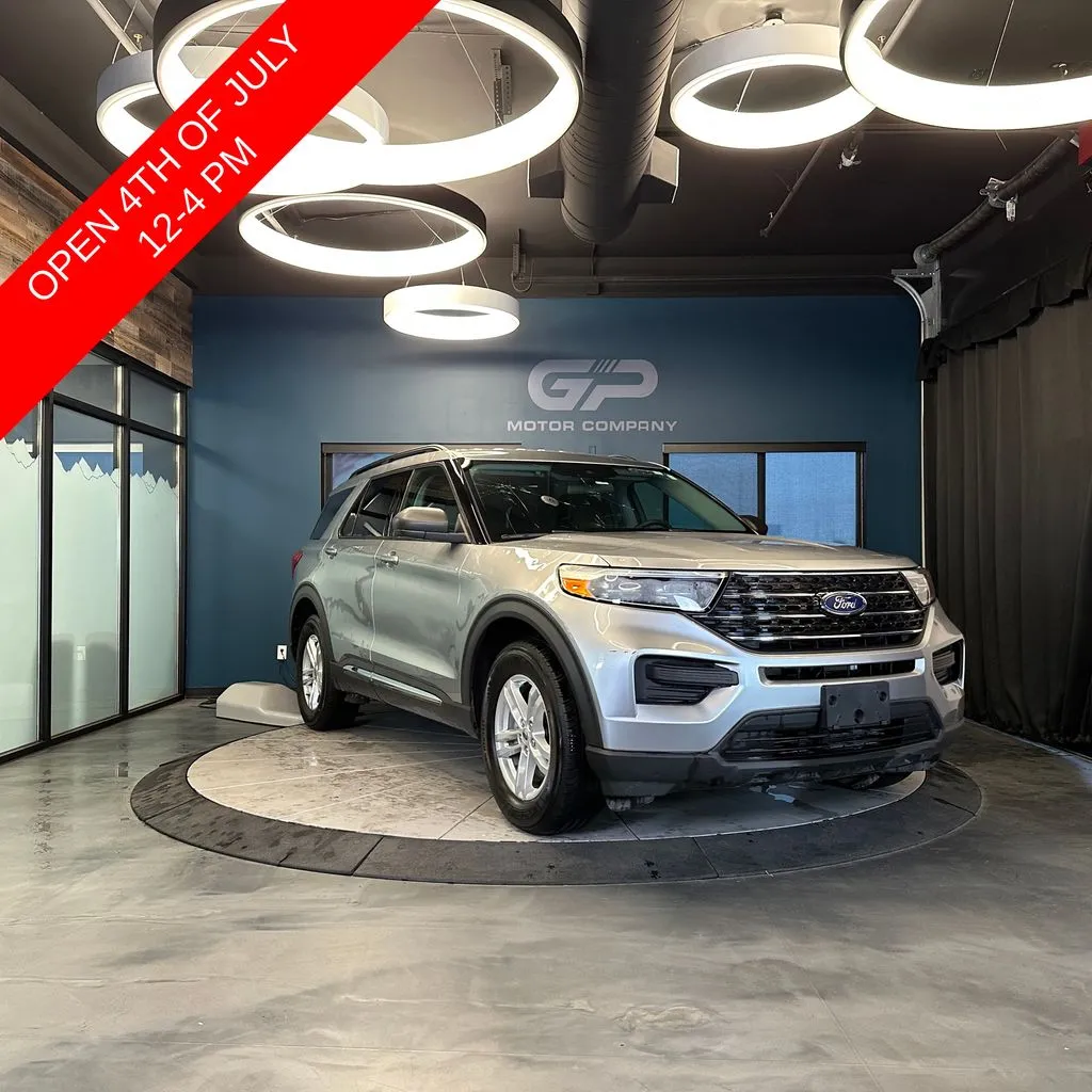 2021 Ford Explorer XLT 4WD's photo