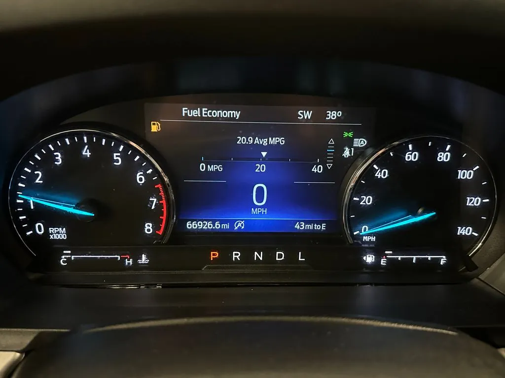 2021 Ford Explorer XLT - Photo 10