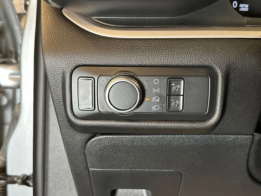 2021 Ford Explorer XLT - Photo 18