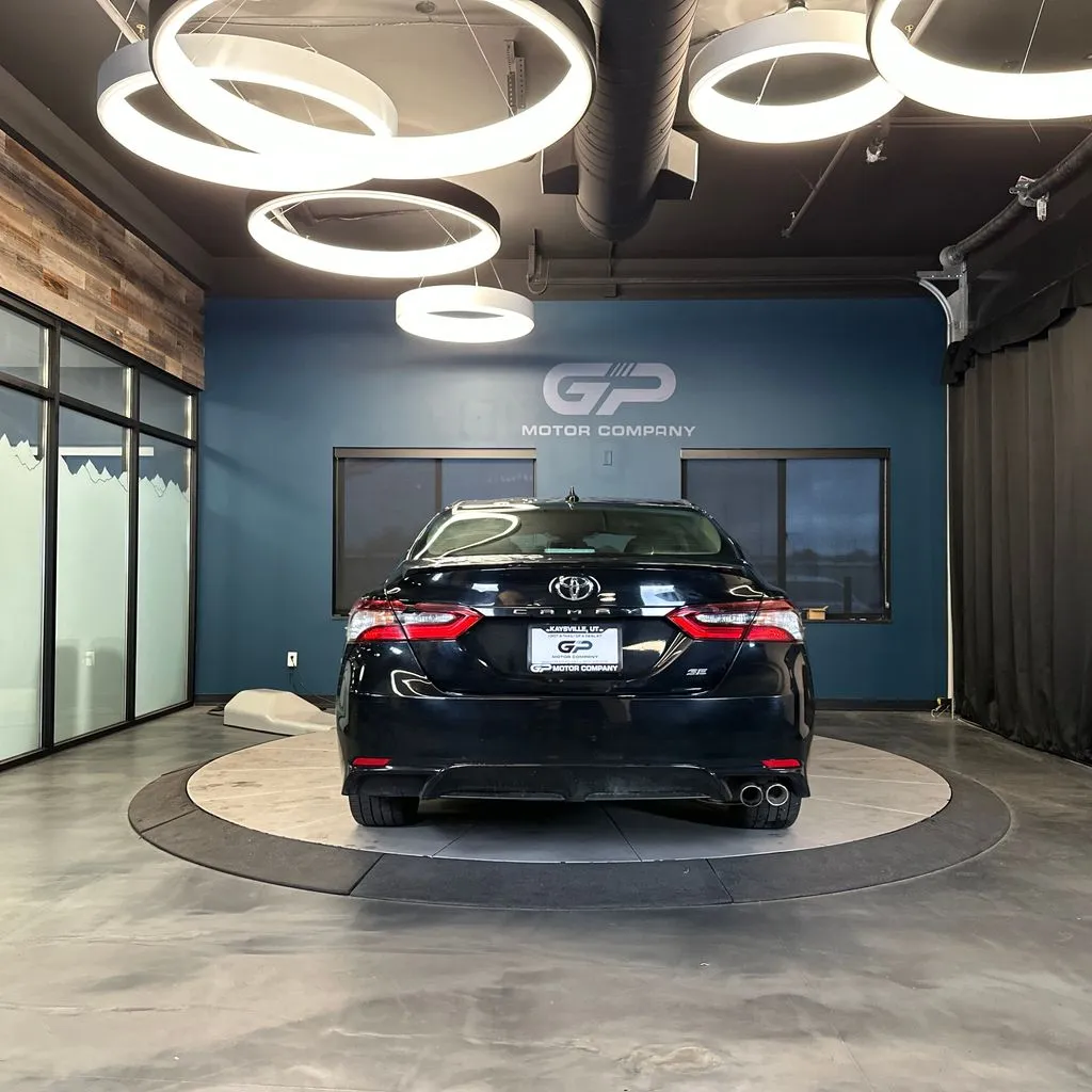 Toyota Camry photo 4