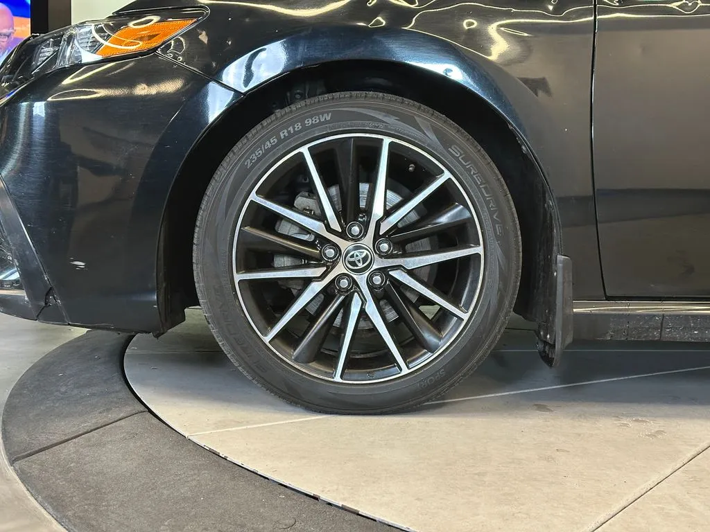 Toyota Camry photo 25