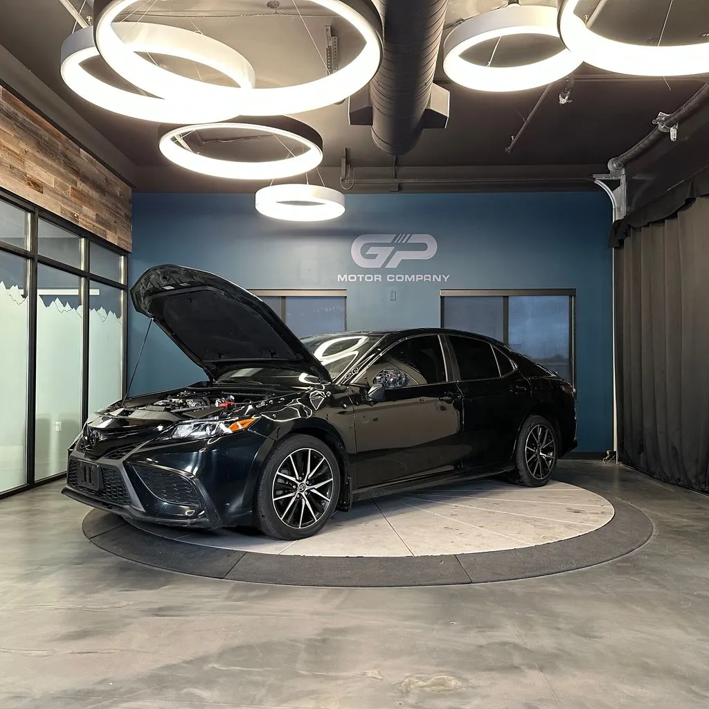 Toyota Camry photo 24