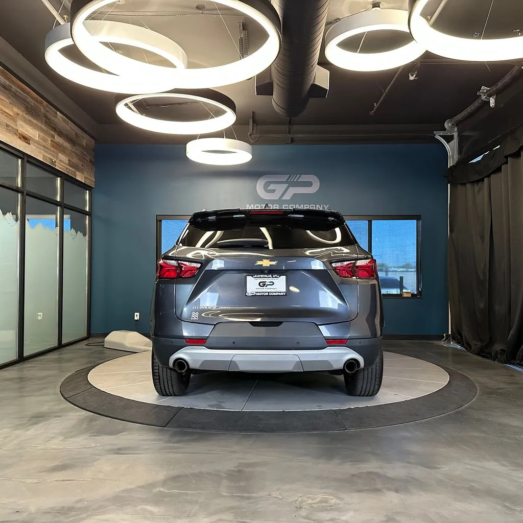 Chevrolet Blazer photo 4