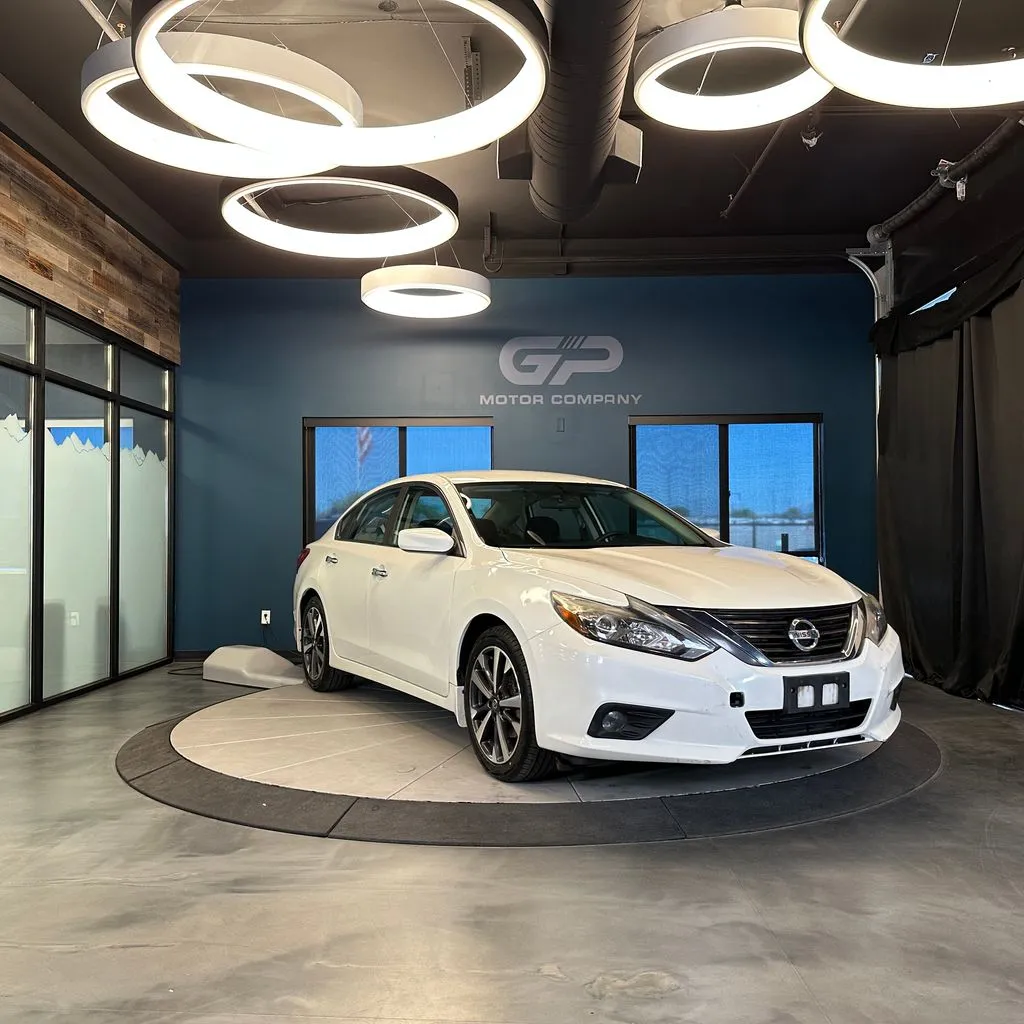 White 2016 Nissan Altima 2.5 SR for sale in Kaysville, UT