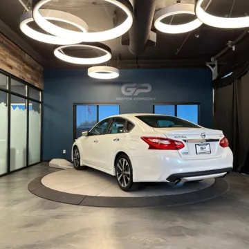More photos of 2016 Nissan Altima 2.5 SR at GP Motor Company, UT