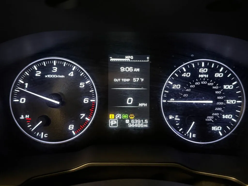 Subaru Legacy photo 10
