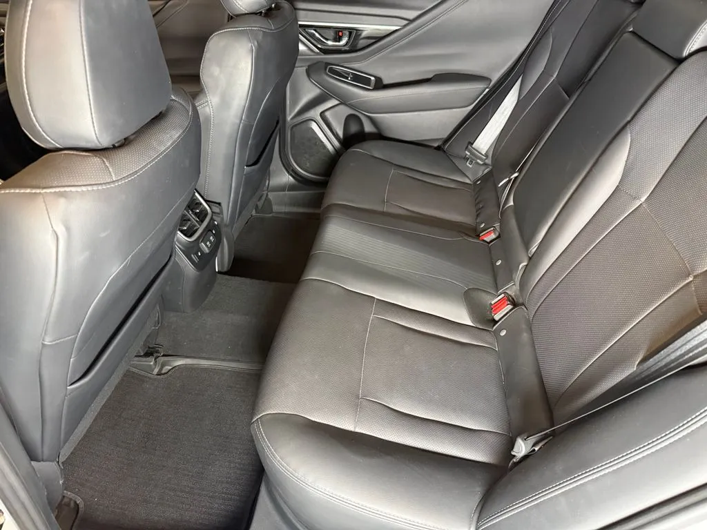Subaru Legacy photo 21