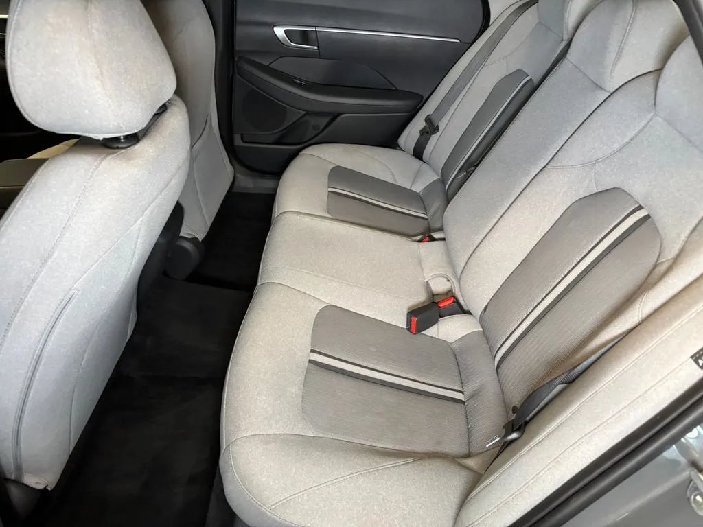 Hyundai Sonata photo 21