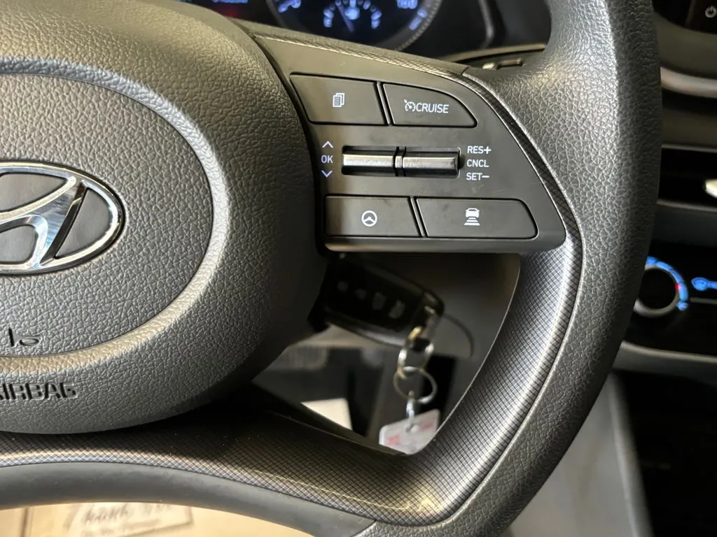 Hyundai Sonata photo 12