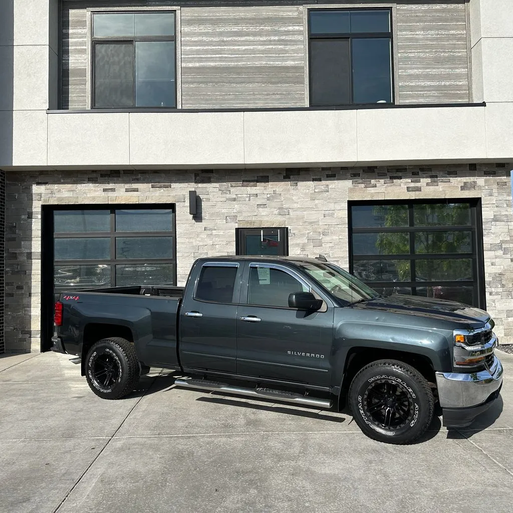 2019 Chevrolet Silverado 1500 LT 4x4 Double Cab Std Box's photo