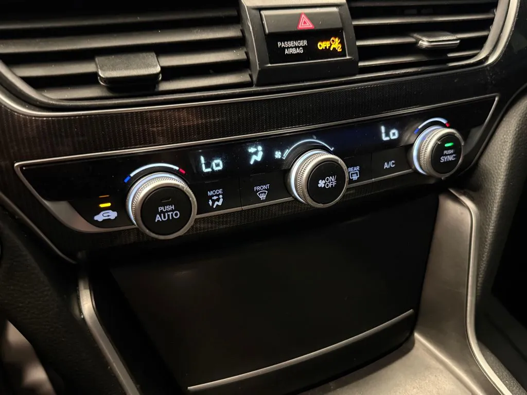 Honda Accord photo 15