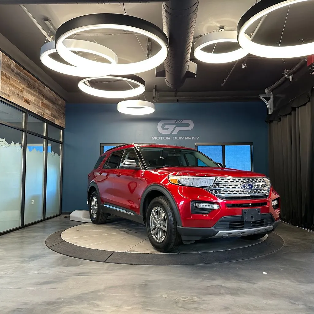 2021 Ford Explorer XLT 4WD's photo