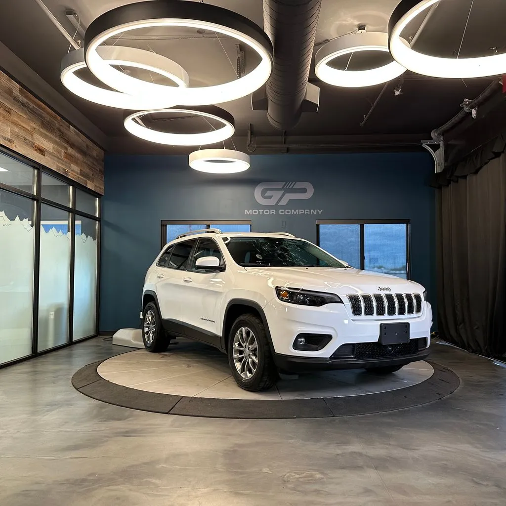 White 2021 Jeep Cherokee Latitude Lux for sale in Kaysville, UT