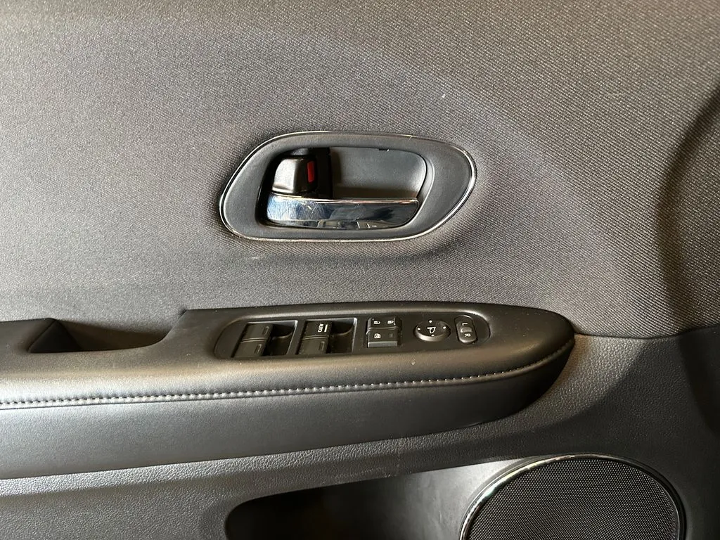 Honda HR-V photo 19
