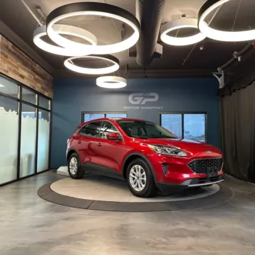 Red 2020 Ford Escape SE for sale in Kaysville, UT