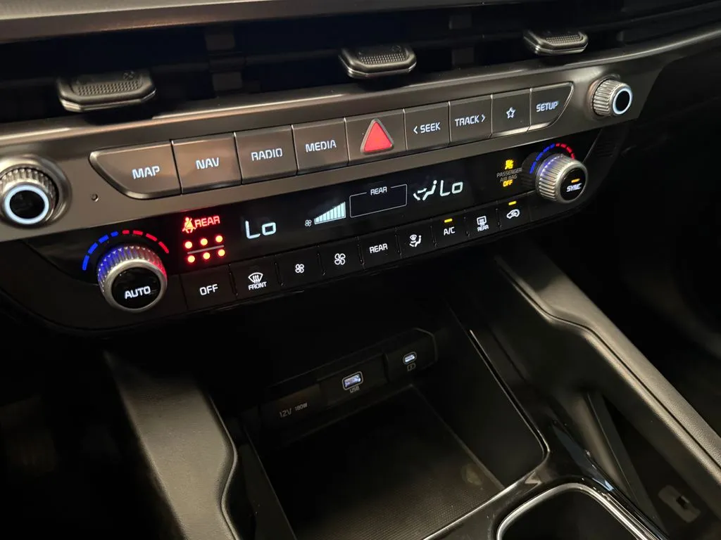 Kia Telluride photo 15