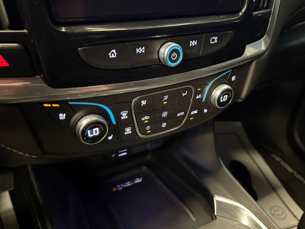 Chevrolet Traverse photo 15