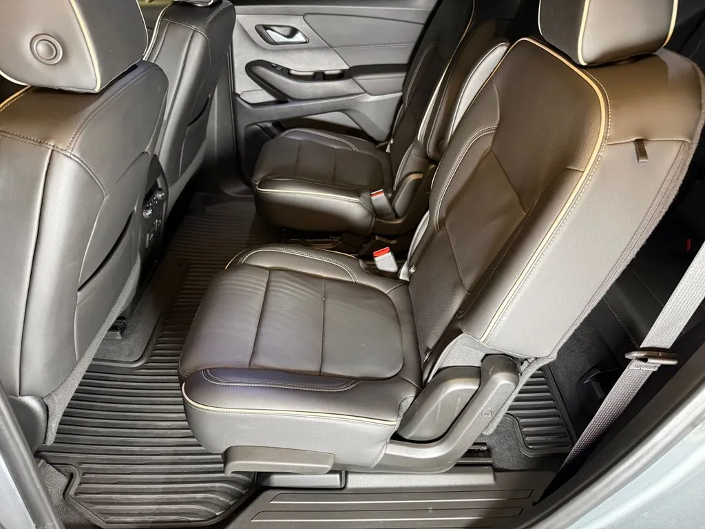 Chevrolet Traverse photo 21