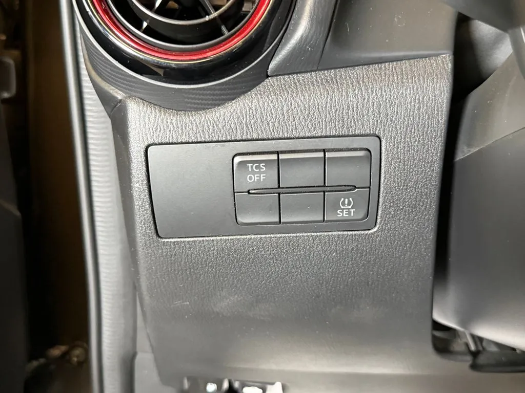 Mazda CX-3 photo 18