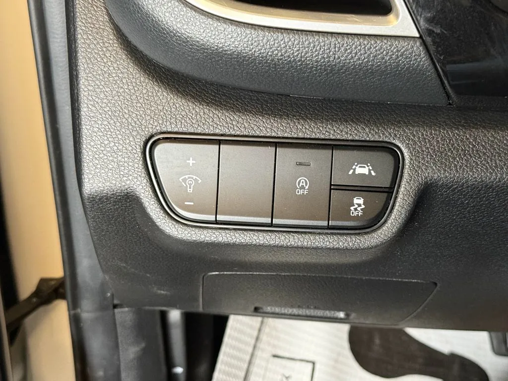 Kia Seltos photo 18