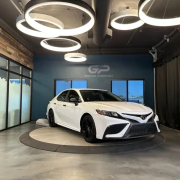 White 2021 Toyota Camry SE Nightshade for sale in Kaysville, UT