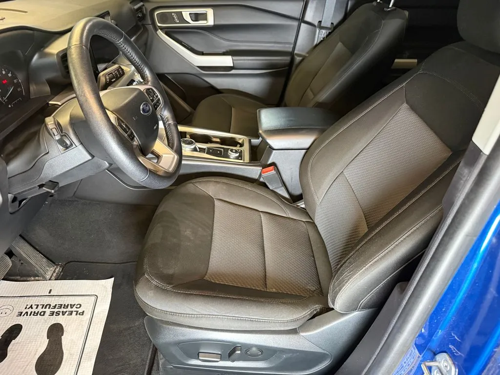 Ford Explorer photo 20
