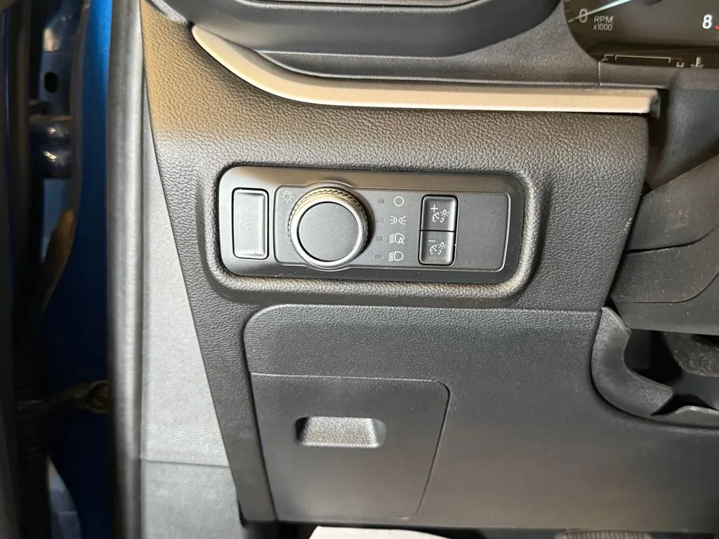 Ford Explorer photo 18