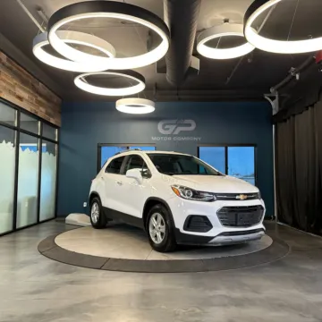 White 2018 Chevrolet Trax LT for sale in Kaysville, UT