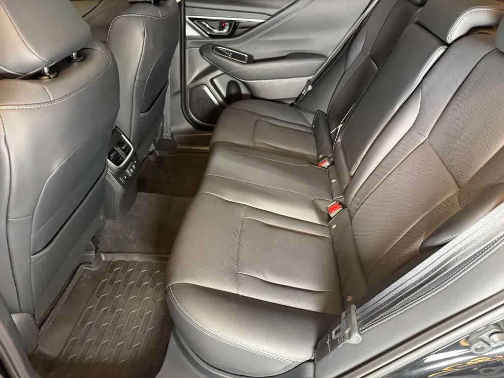 Subaru Legacy photo 19