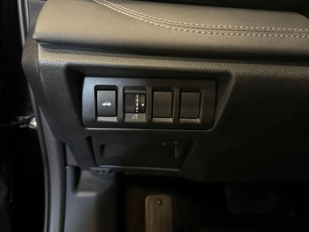 Subaru Legacy photo 16
