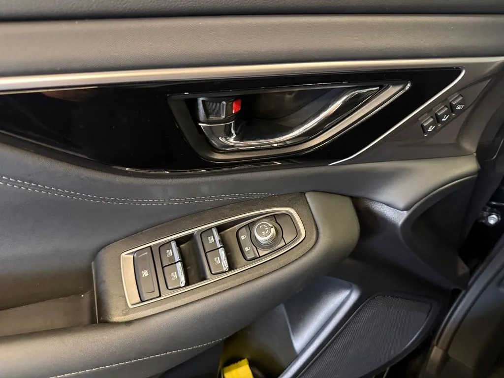 Subaru Legacy photo 17