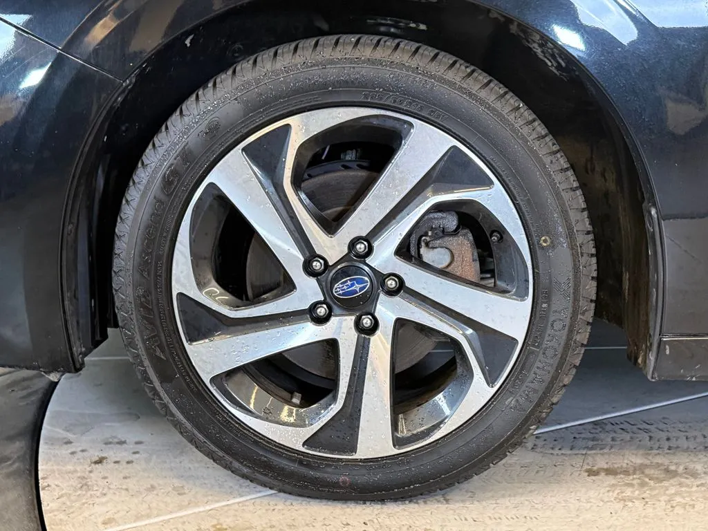 Subaru Legacy photo 24