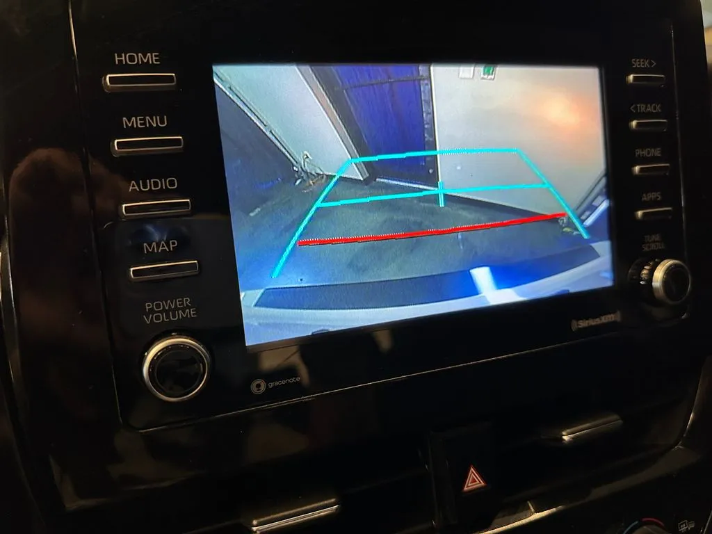 Toyota Camry photo 14