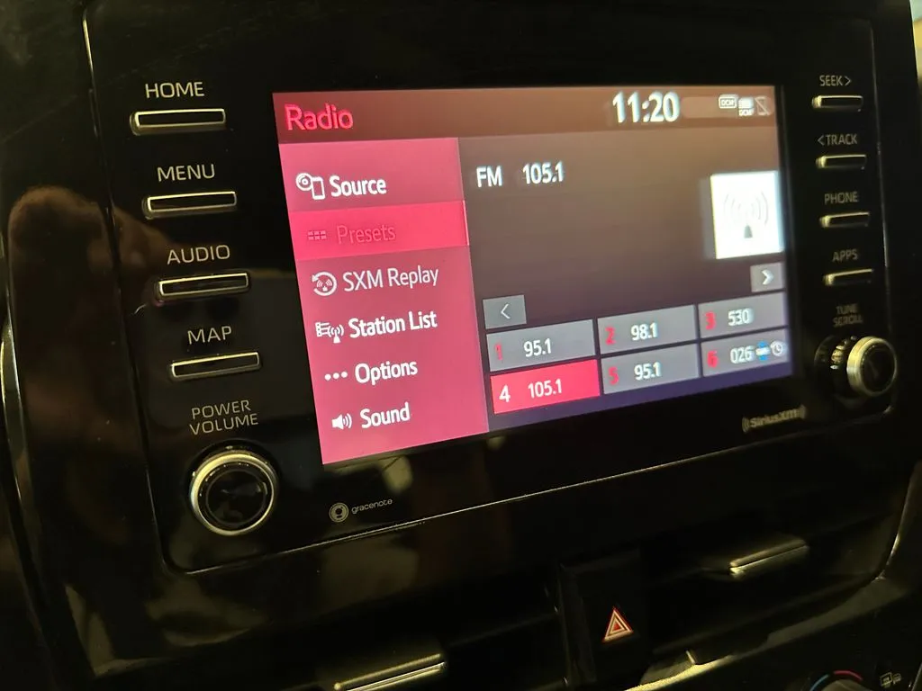 Toyota Camry photo 13