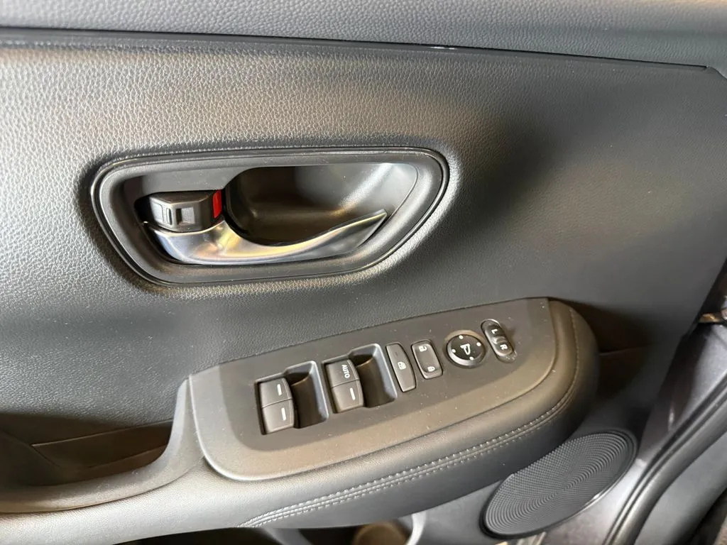 Honda HR-V photo 19