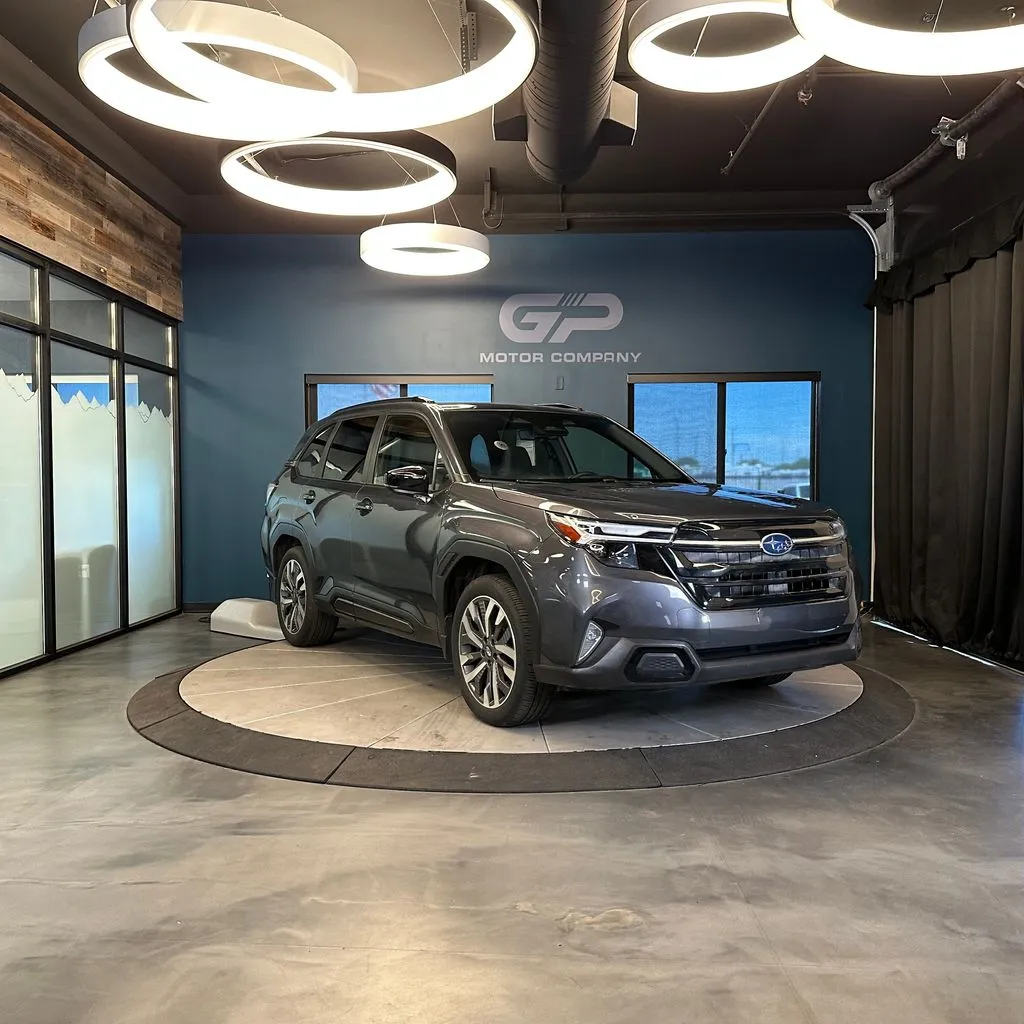 2025 Subaru Forester Touring's photo