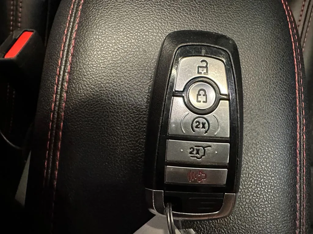 Ford Escape photo 17
