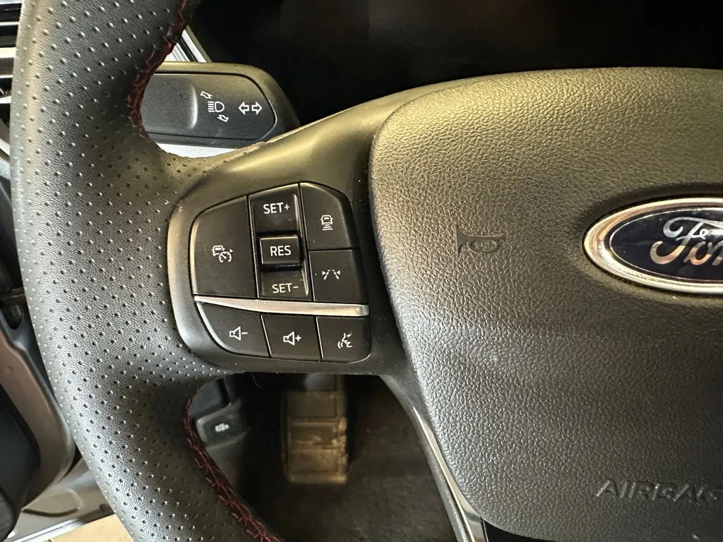 Ford Escape photo 11