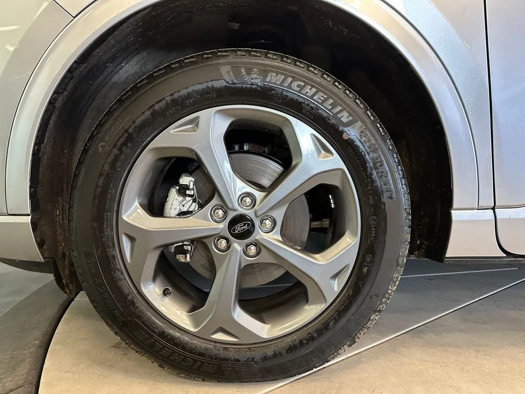 Ford Escape photo 25