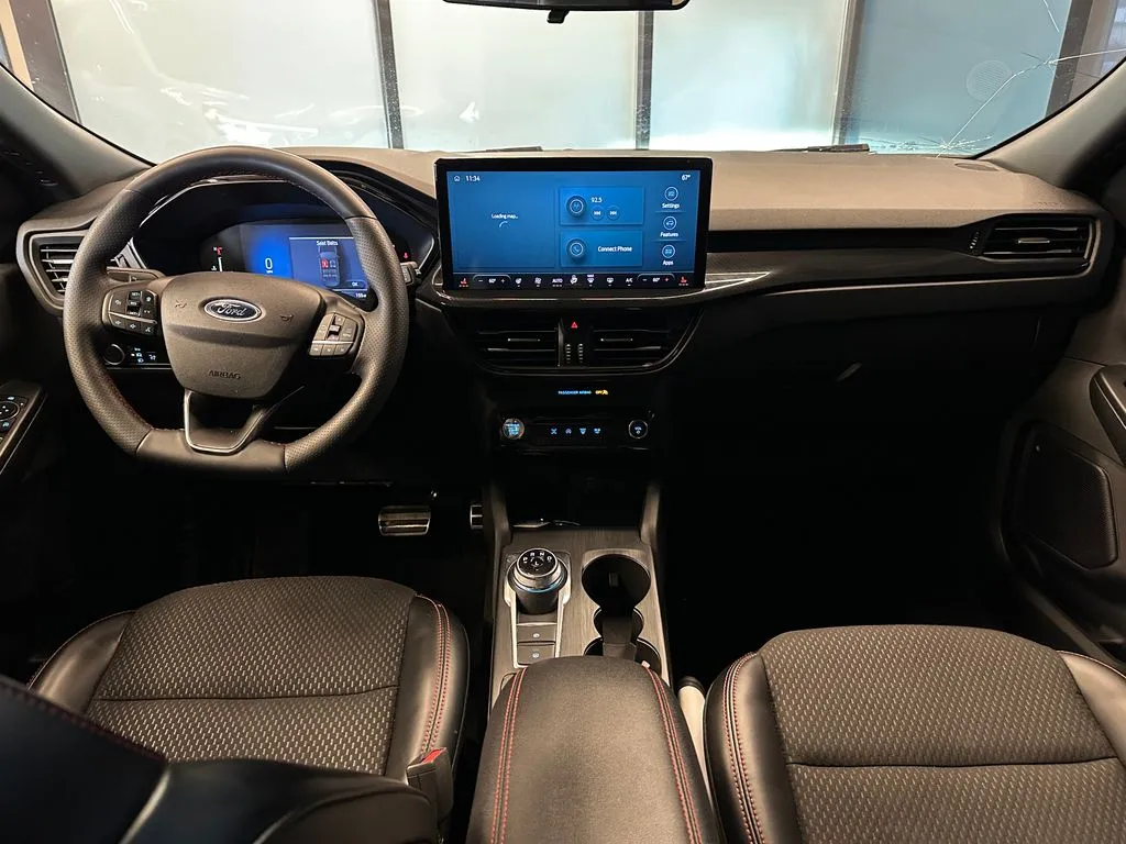 Ford Escape photo 9