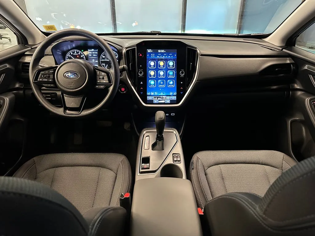 Subaru Crosstrek photo 9